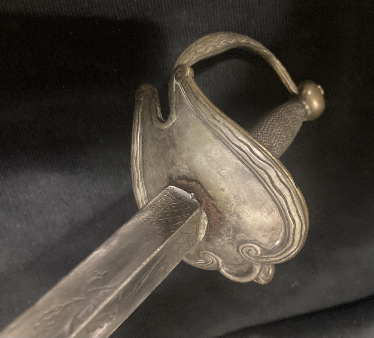 Sword Of The King's Bodyguard. 18th-century Hilt And Blade From The First Restoration Period, Early 19th Century. France.-photo-3