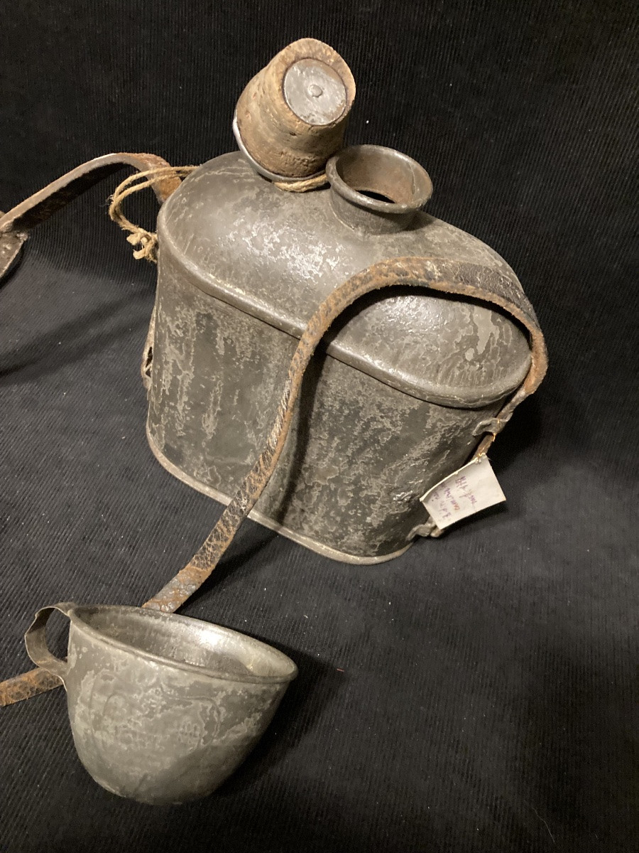 Bidon Français de Cavalerie sur étiquette « Bidon Française de Cavalerie Légére 1798 » -photo-2