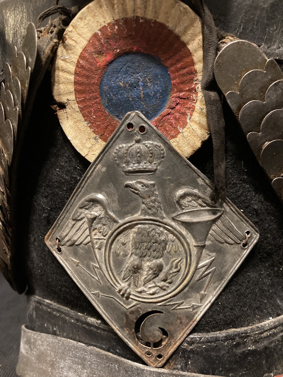 Shako du 6 éme Chasseur an Cheval du modèle 1806. Premier Empire.-photo-2