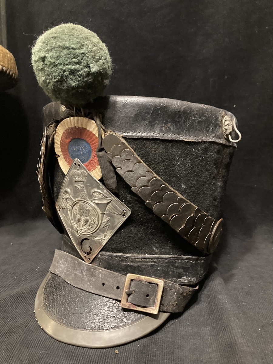 Shako du 6 éme Chasseur an Cheval du modèle 1806. Premier Empire.-photo-4