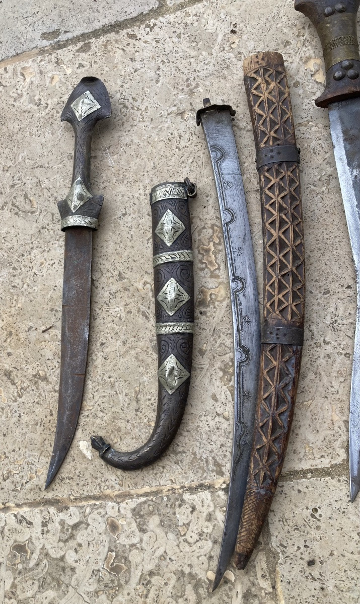 Ensemble de poignards de l’Afrique du Nord du XIXéme et XXéme .-photo-2