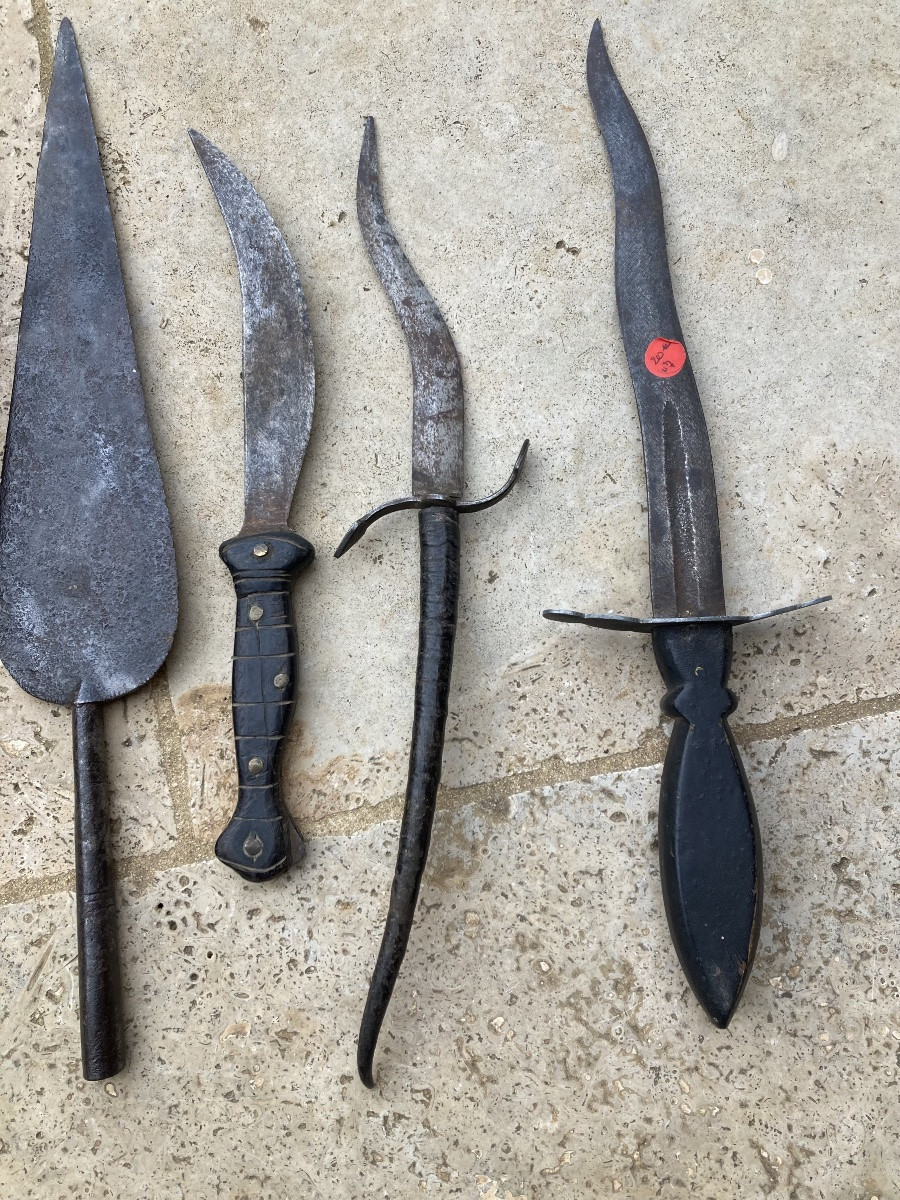 Ensemble de poignards de l’Afrique du Nord du XIXéme et XXéme .-photo-4