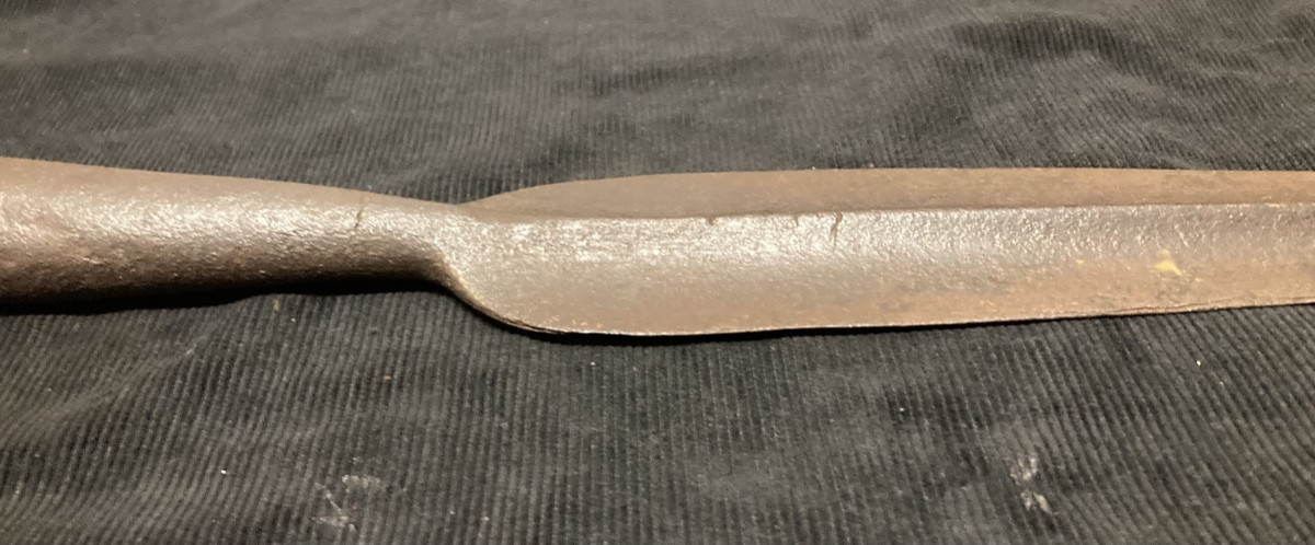 Picke Iron . Revolution . France .-photo-1