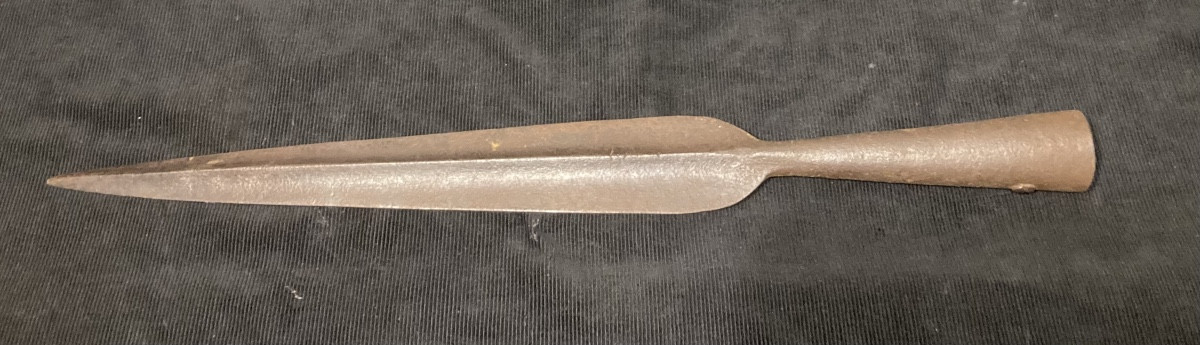 Picke Iron . Revolution . France .