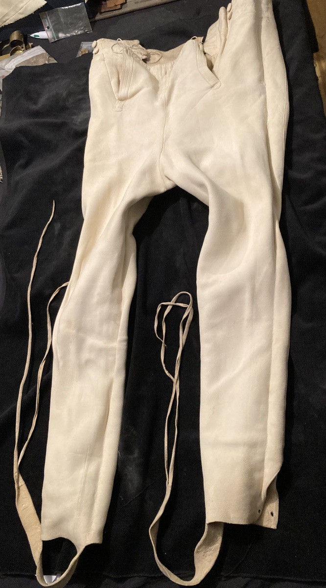 CULOTTE DE PEAU À PONT D’OFFICIER DE CAVALERIE. Premier Empire.-photo-2