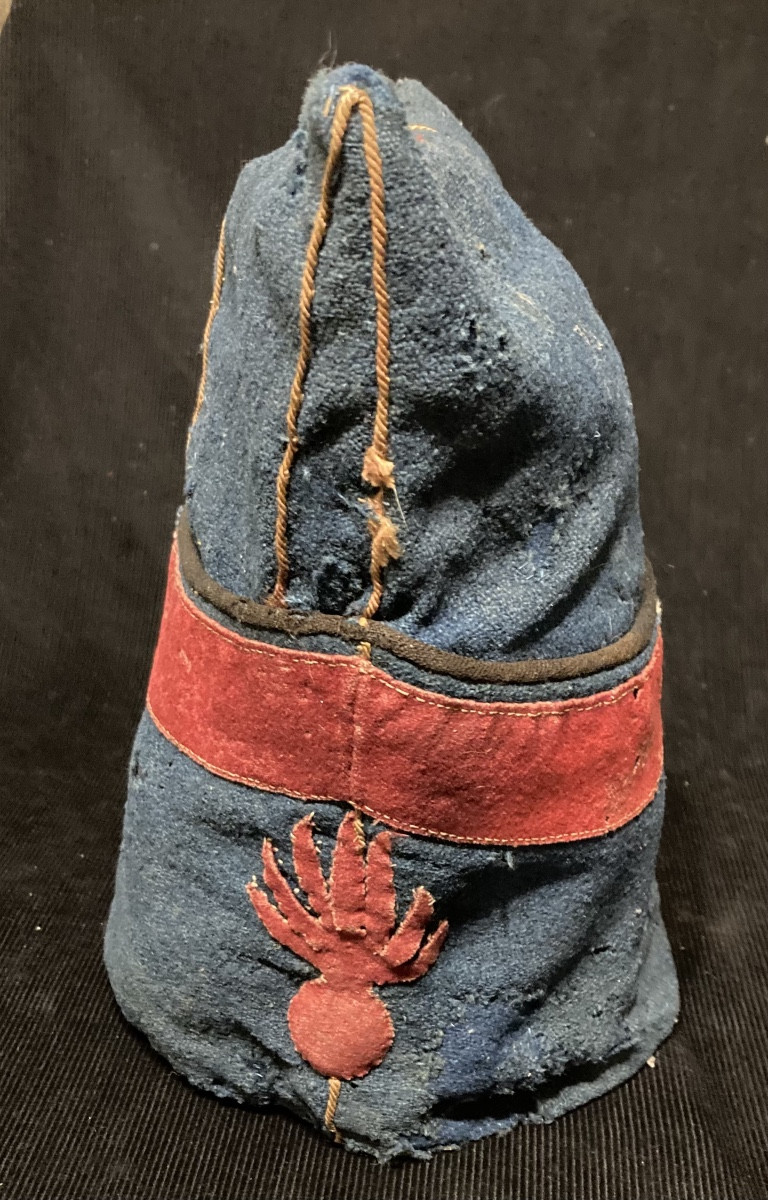 Bonnet de Police Troupe de  Grenadier . Premier Empire.