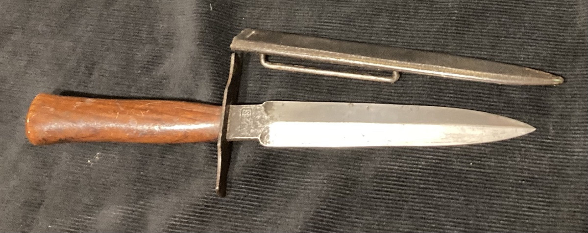 COUTEAU DE TRANCHÉES  « VENGEUR » Fabricant « S.G.C.O. » pour Guerre 1914-1918 et 1939-1940. Fr-photo-4