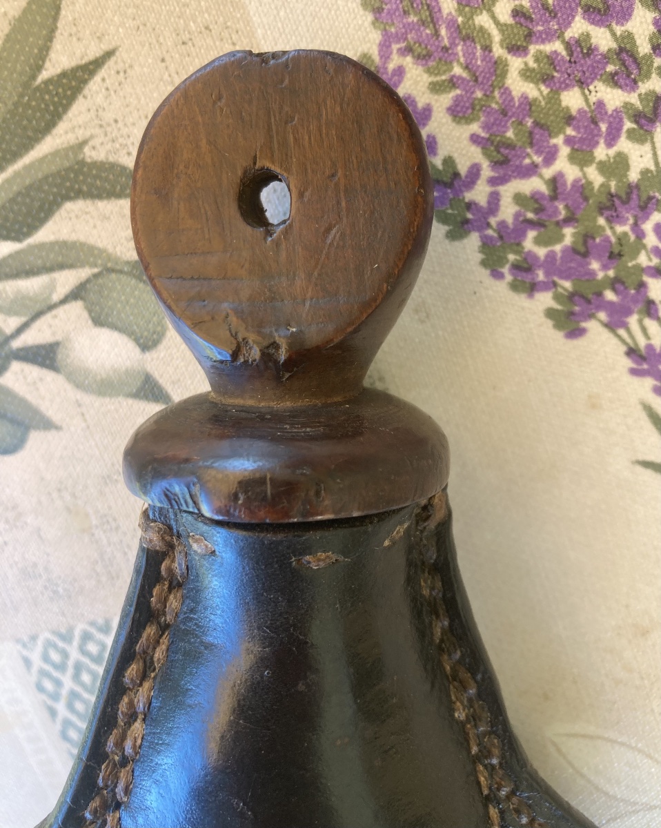 Poire à Poudre Militaire , vers 1690-1730. France.-photo-2