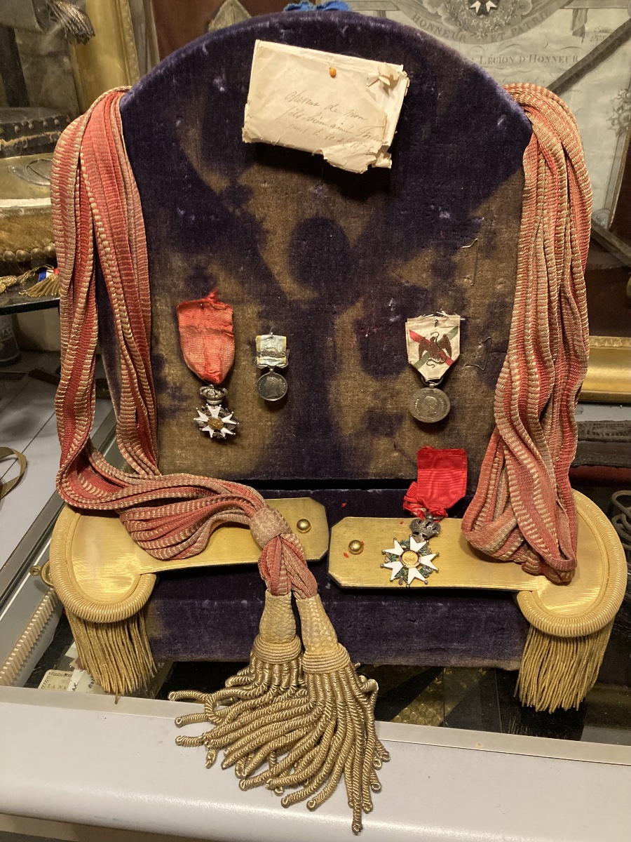 Souvenir de la famille de Pierre CASSAIGNE . Bayonne . XIXéme . France .