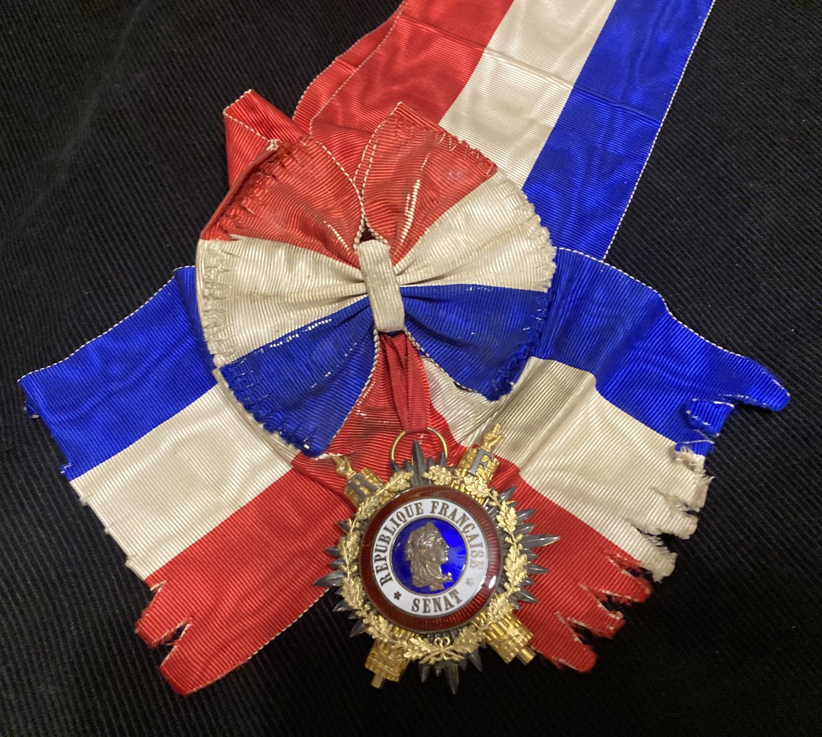 INSIGNE DE SÉNATEUR du département du LOT . Troisième République ,-photo-3