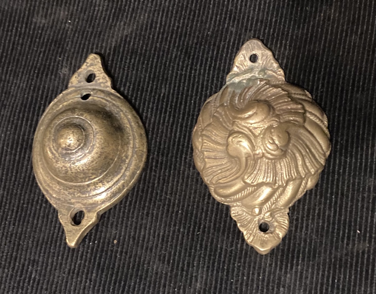 Ensemble de 2 bossettes de mors de cavalerie XVIIIéme . Louis XV. France. -photo-2
