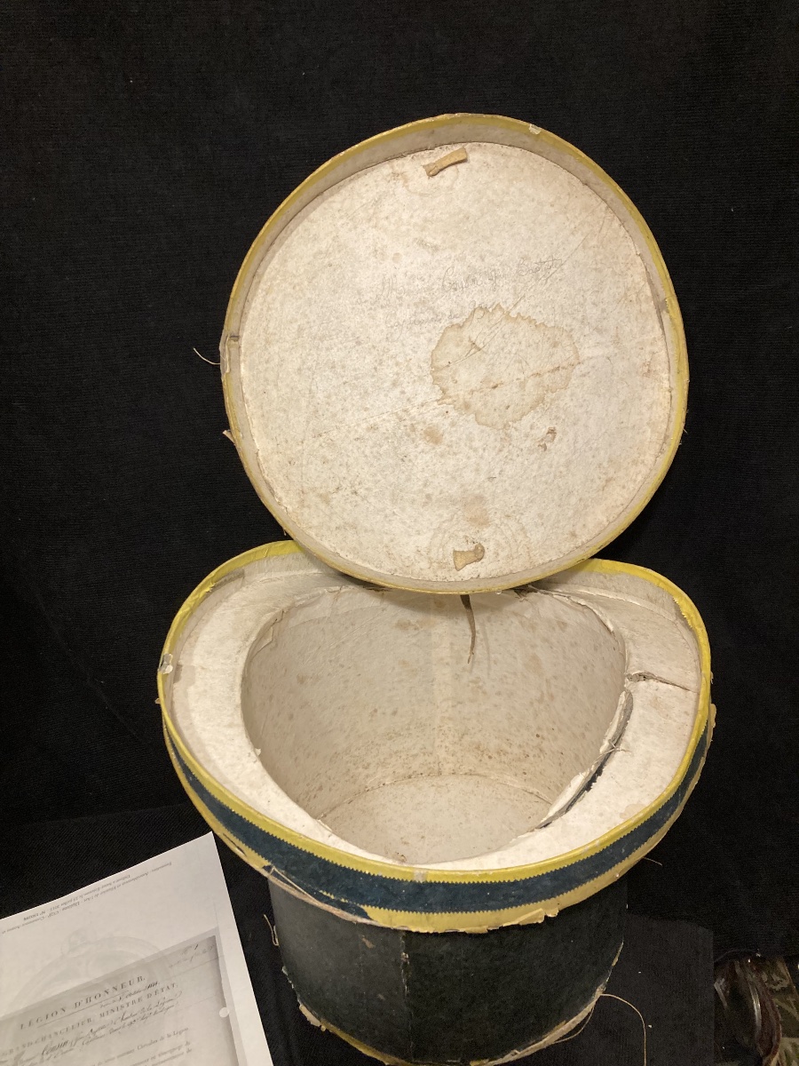 Half-pay Top Hat Of Captain Cousin Of The 93rd Line Regiment, Retired. France / Empire -photo-2