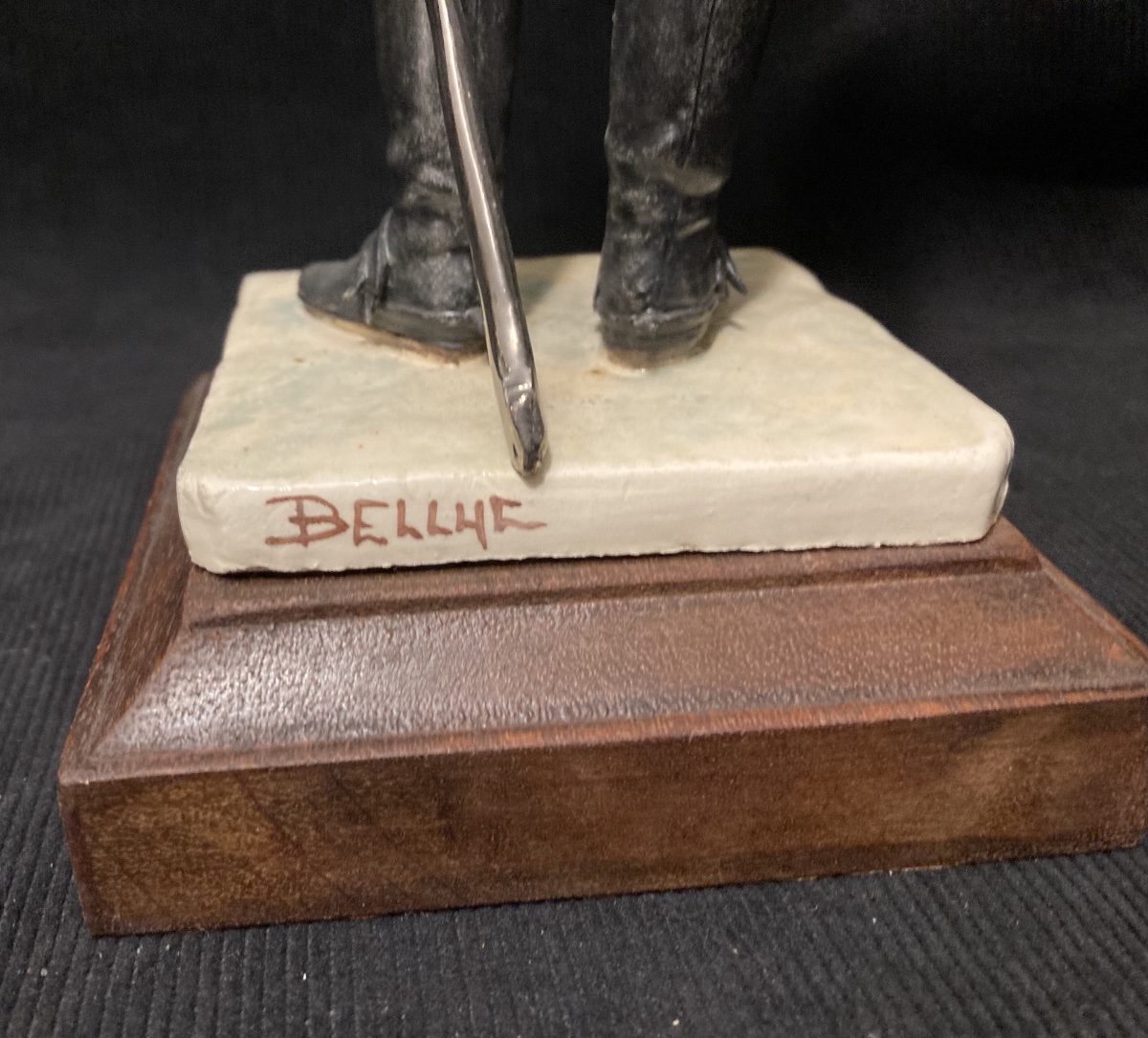 Bernard Belluc. Porcelain Figurine Bearing The Inscription On The Square Base, Height 30,5 Cm-photo-3