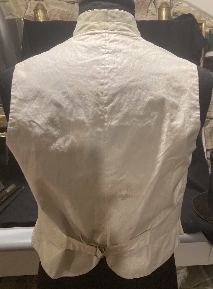 Gilet des «   ENREGISTREMENTS ET DOMAINES »Second Empire, vers 1850.-photo-1