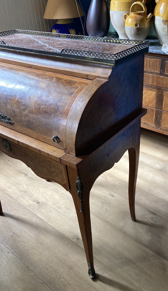 Ancien Secrétaire à cylindré en bois d’inspiration Louis XV ou Transition . 20e Siécle -photo-4