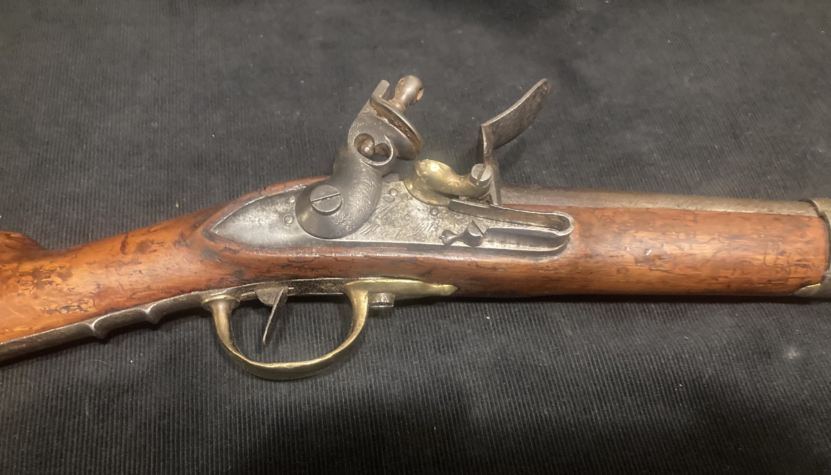 Mousqueton de HUSSARD ; Modéle 1786 de la Manufacture Royale dd Maubeuge . Fin XVIIIe Revoltion-photo-4