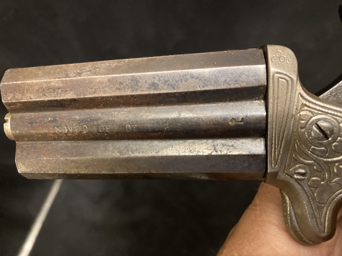 Pistolet à Broches ; 2 canons superposés tournant ; calibre 12 mm. Fabrication Belge . XIXe-photo-5