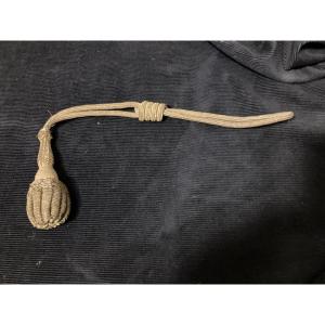 Dragonne d’officier avec belle dorure, pour sabre . XIXéme .