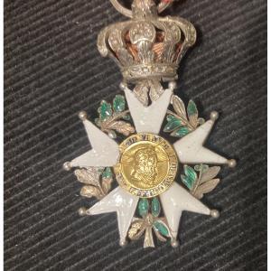 Croix de Chevalier de la Légion d’Honneur de 1815 à 1830. Restauration. France .pierre Cassaign