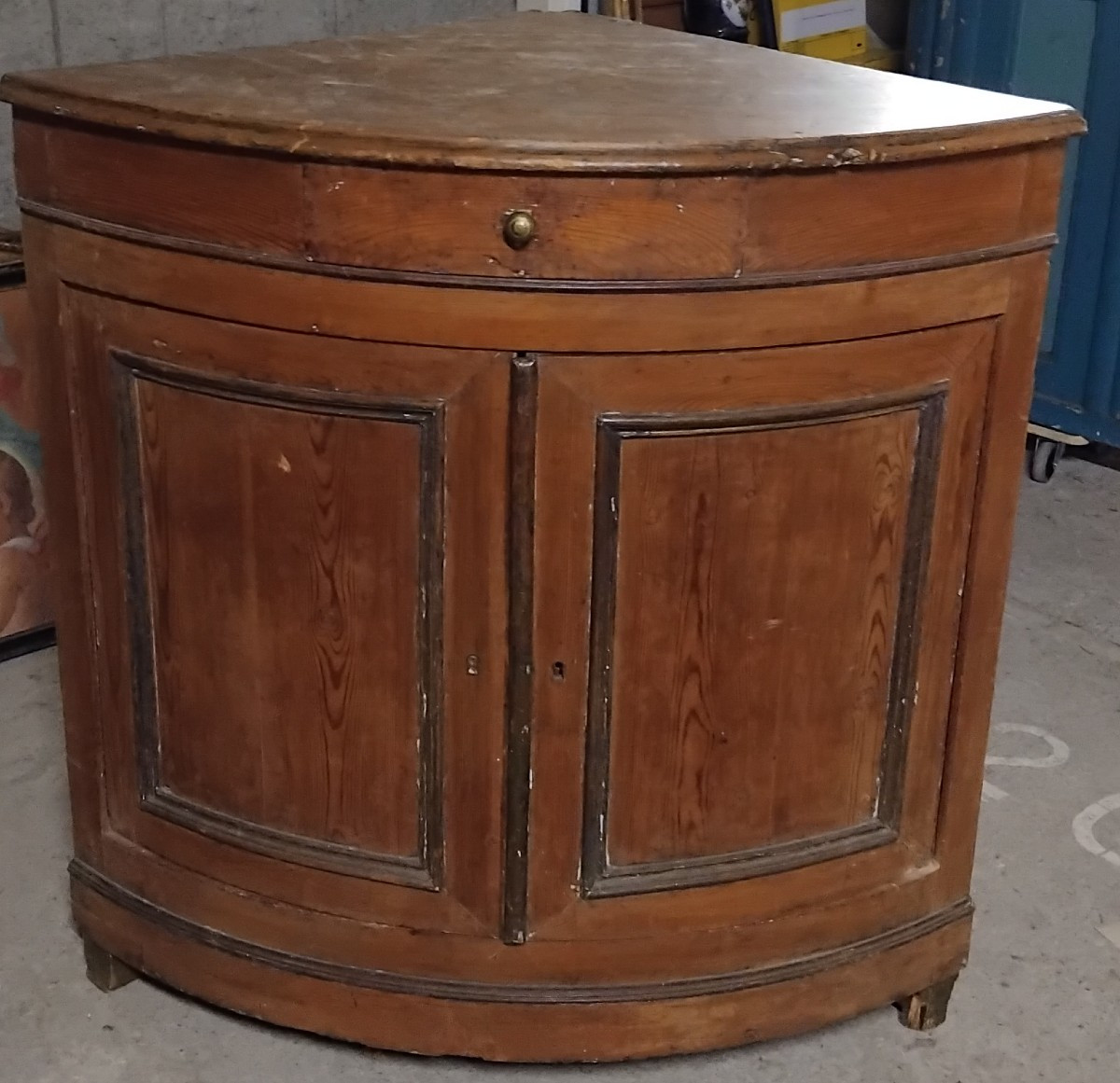 Encoignure rustique 