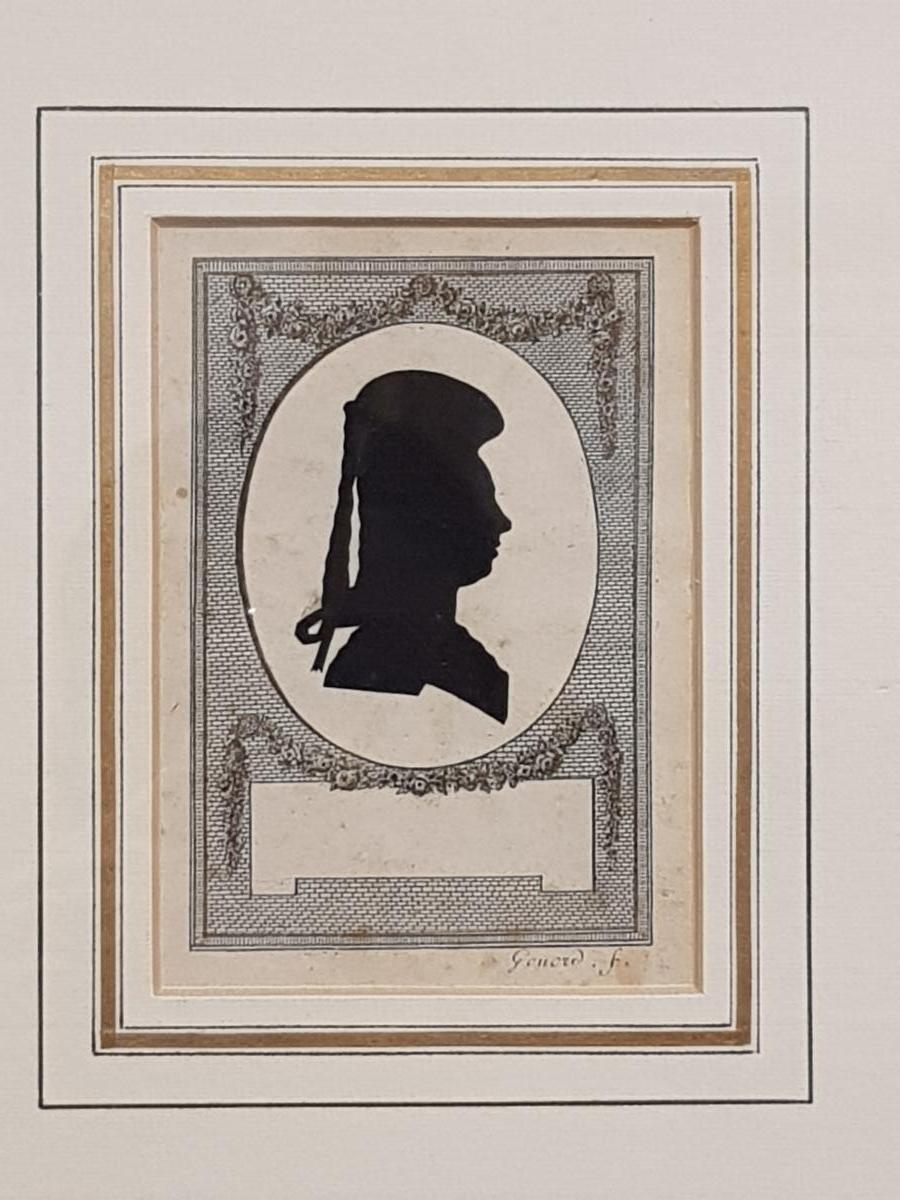 Engraving Of Silhouette-photo-2