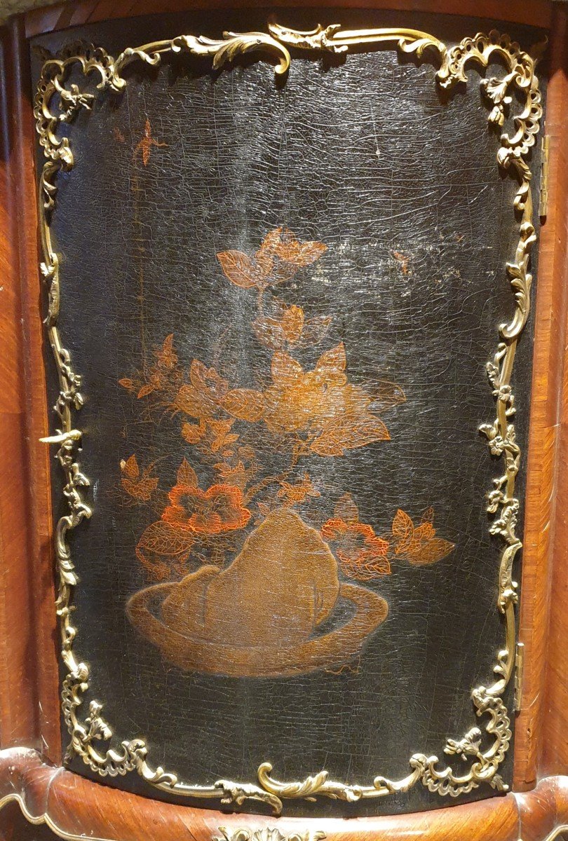 Corner Cabinet-photo-1