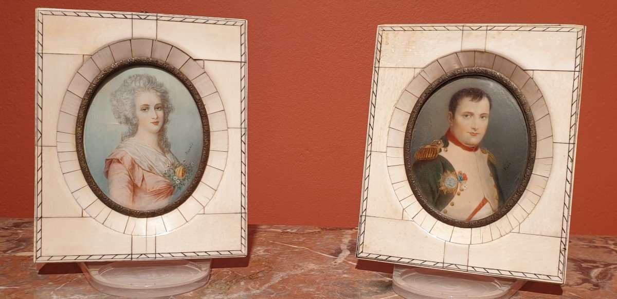 Paire  de  miniatures 