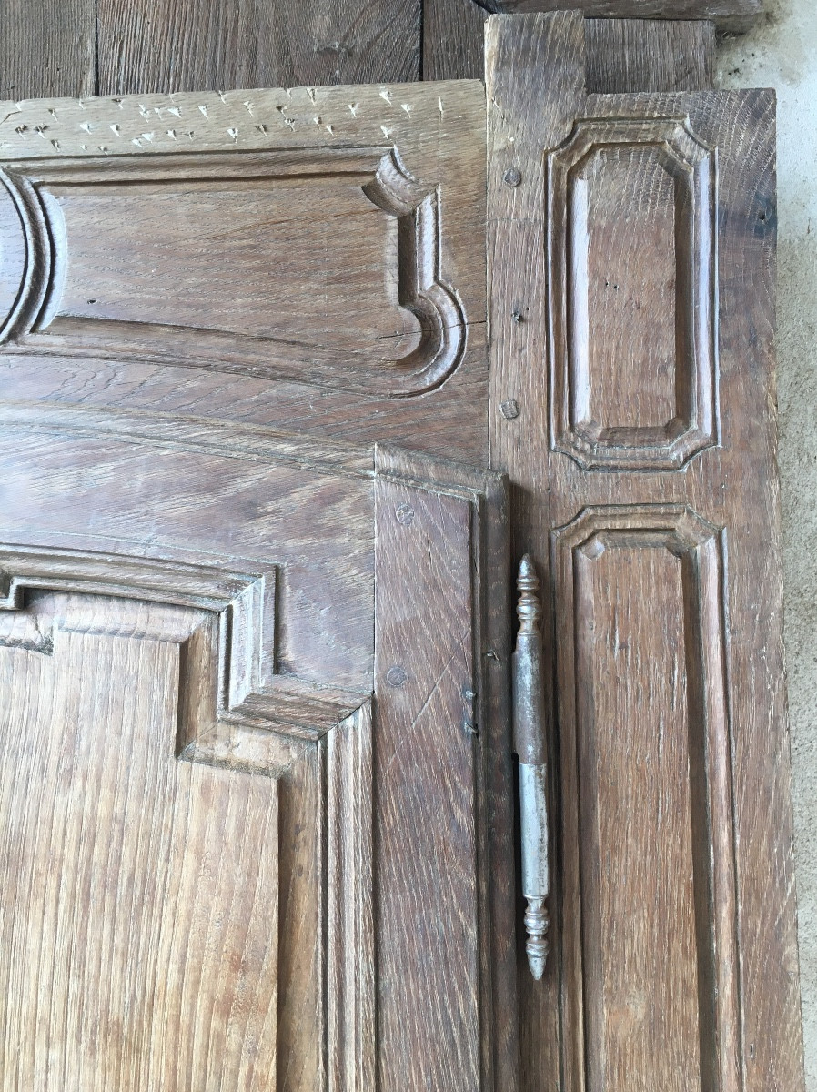 Façade de placard XVIII ème, École de Salies de Béarn, en chêne et châtaignier -photo-1