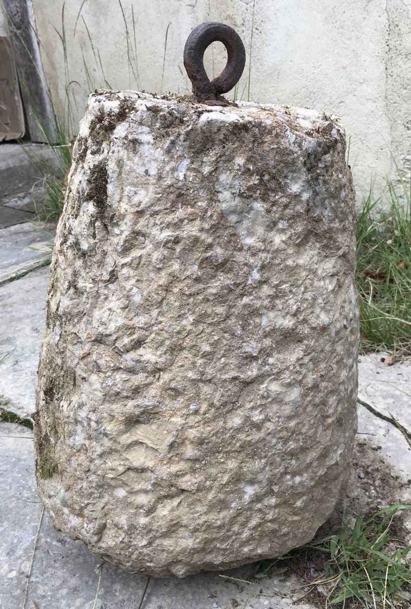 Stone Counterweight From The 17th Or 18th Century -photo-2