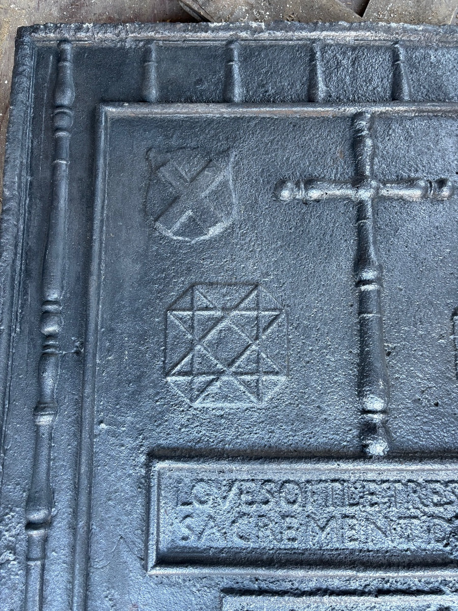 Grande plaque de cheminée en fonte XVII ème -photo-4