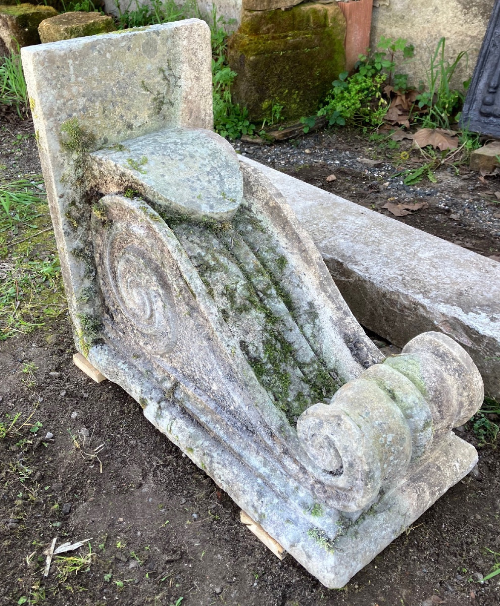 Pair Of Early 19th Century Stone Balcony Brackets 