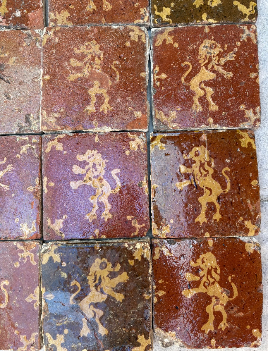 19 Flanders Glazed Terracotta Lion Tiles, 16th Or 17th Century-photo-2