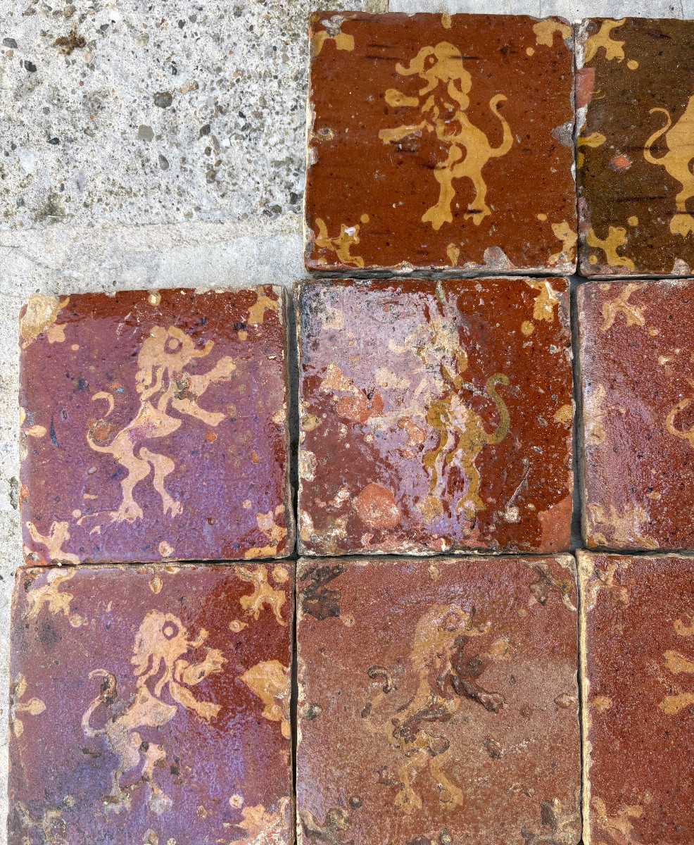 19 Flanders Glazed Terracotta Lion Tiles, 16th Or 17th Century-photo-1
