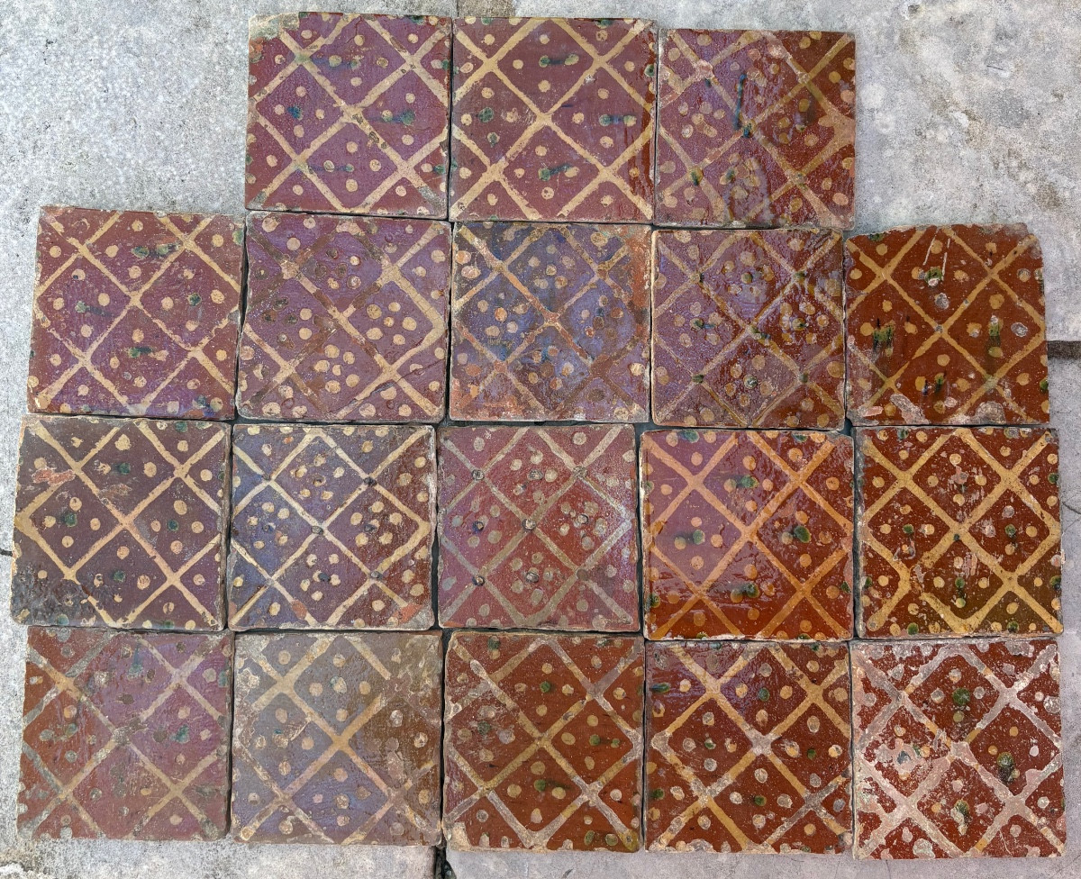 18 Glazed Terracotta Tiles From Flanders, 16th Or 17th Century