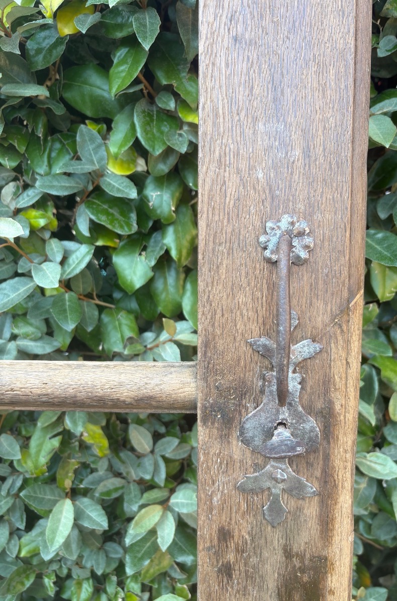 Porte vitrée ( sans les vitres ) en chêne XVIII ème -photo-1