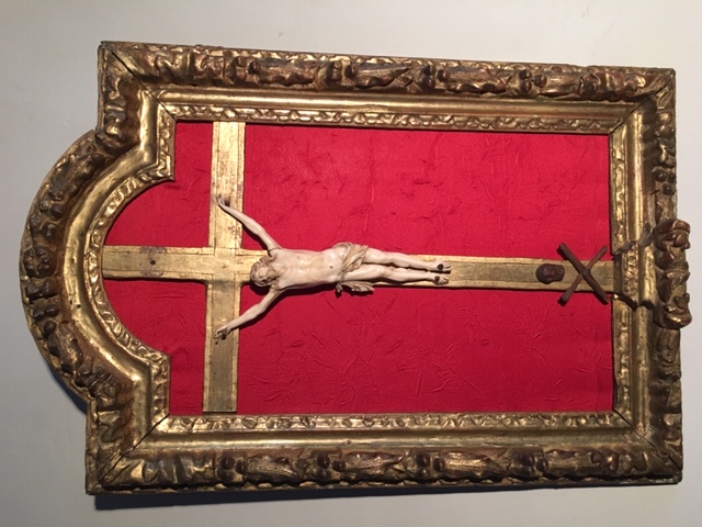 Christ en ivoire dans son cadre, XVIII ème -photo-2