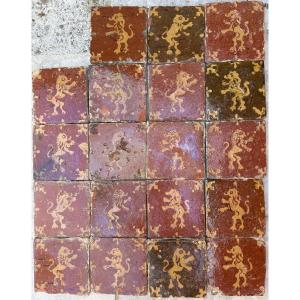 19 Flanders Glazed Terracotta Lion Tiles, 17th Or 17th Century