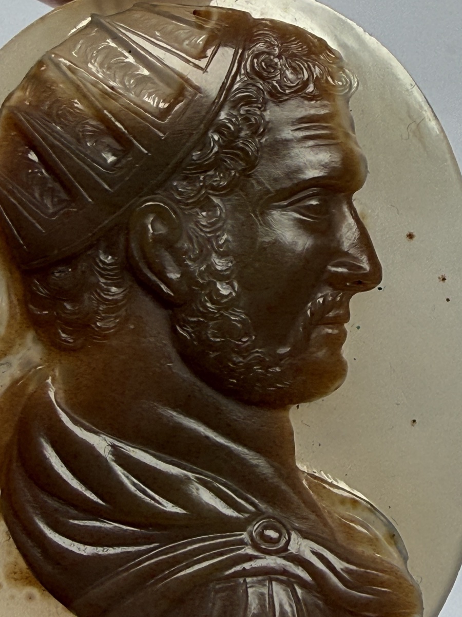 Cameo Figuring Caracala-photo-4