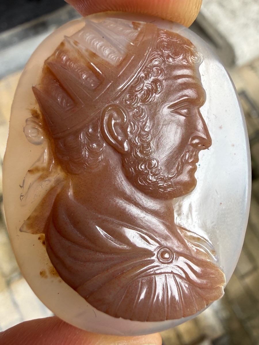 Cameo Figuring Caracala-photo-1
