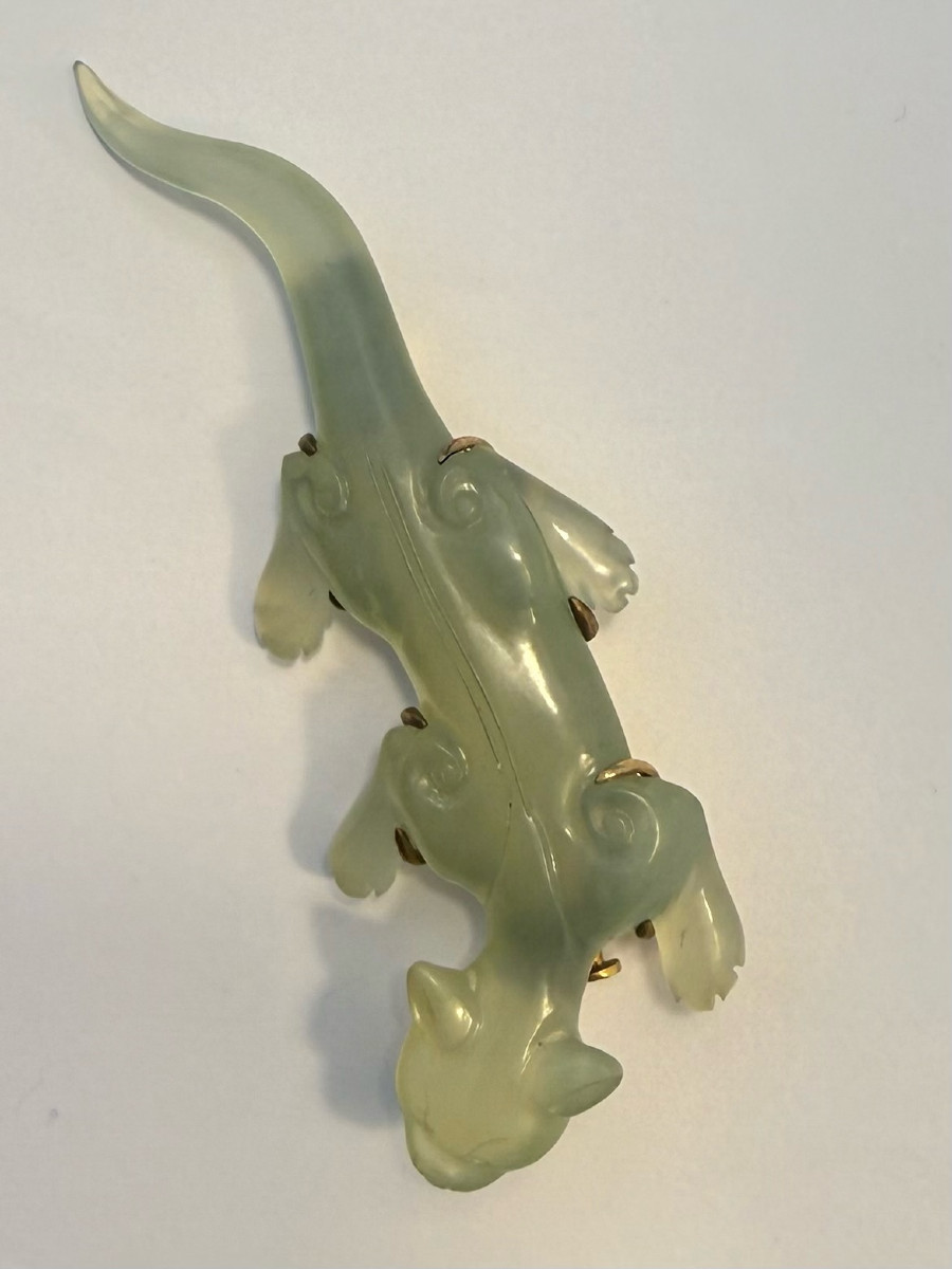 Jade Brooch Depicting A Dragon