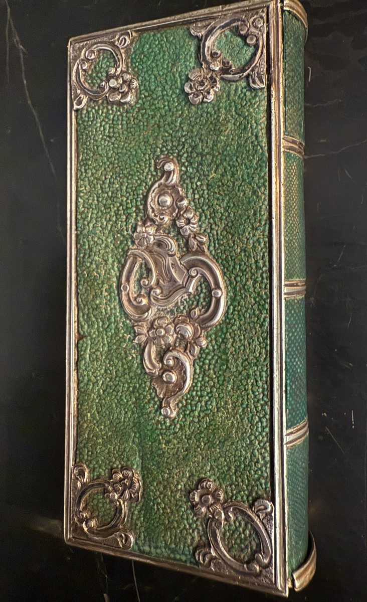 Etuis en galuchat et argent en forme de livre XVIIIe siècle