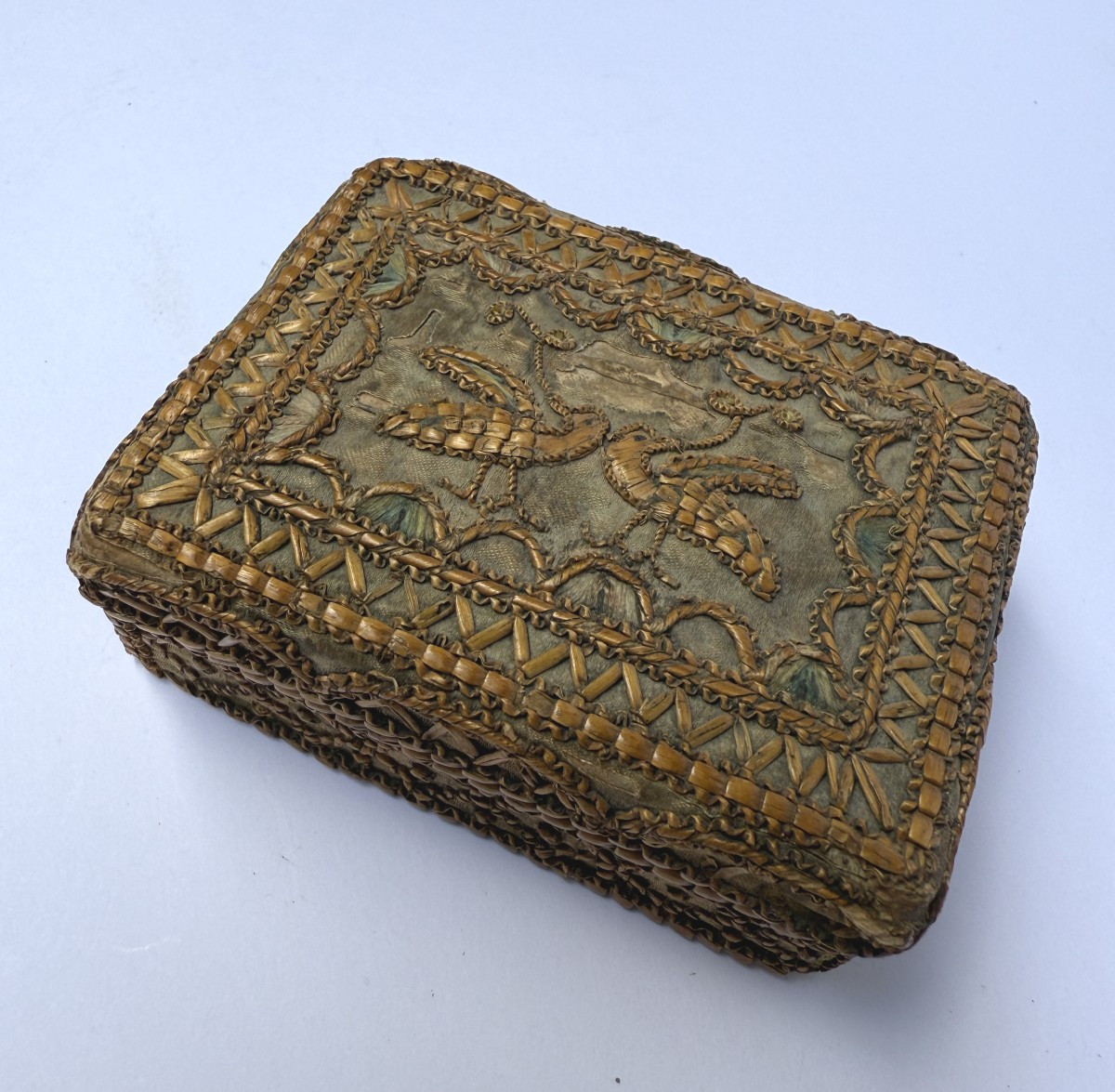 Boite en marqueterie de paille renfermant des jetons - XVIIIe siècle-photo-2