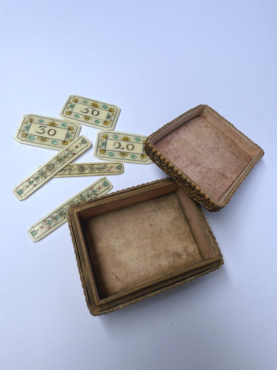 Boite en marqueterie de paille renfermant des jetons - XVIIIe siècle-photo-3