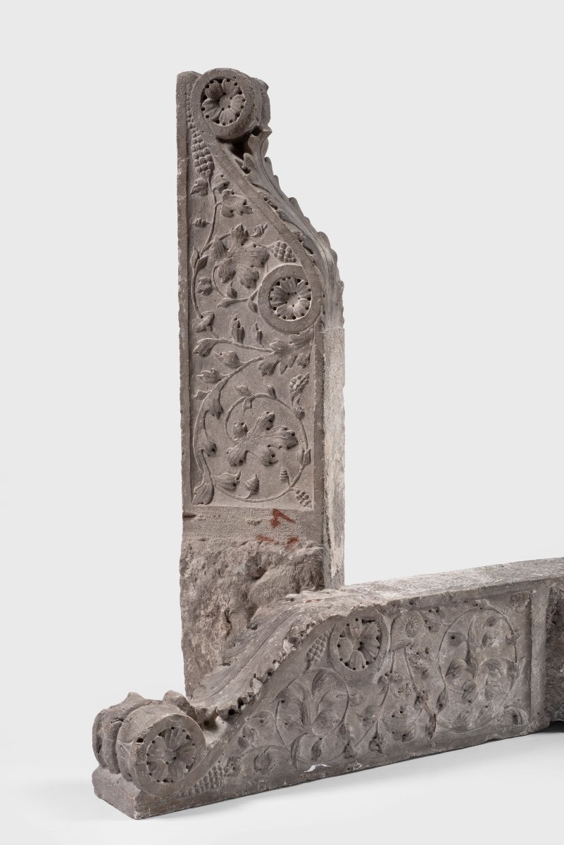 Pair Of Antique Pietra Serena Italian Architectural Brackets, Tuscany, 1600 Circa