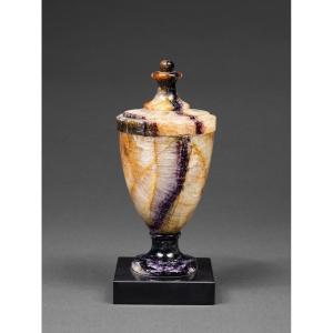 Neoclassical Urn In Blue John - England, 19th Century