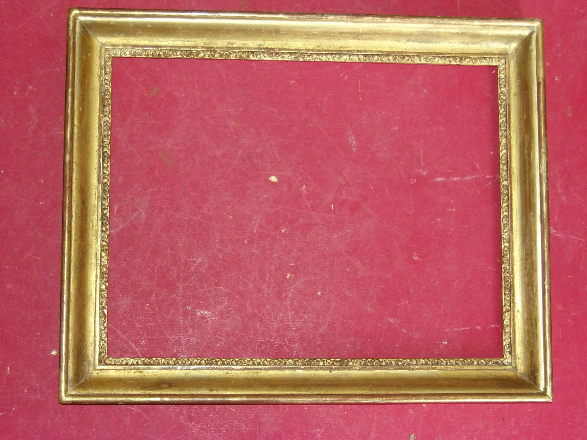 Cadre époque 19ème, En Bois Doré.