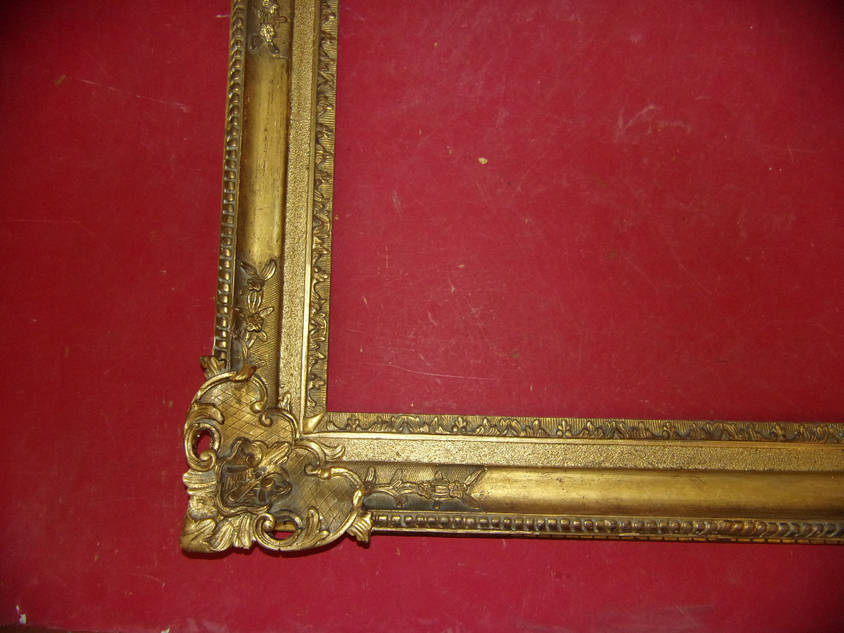 Cadre époque 19ème, en bois doré.-photo-1