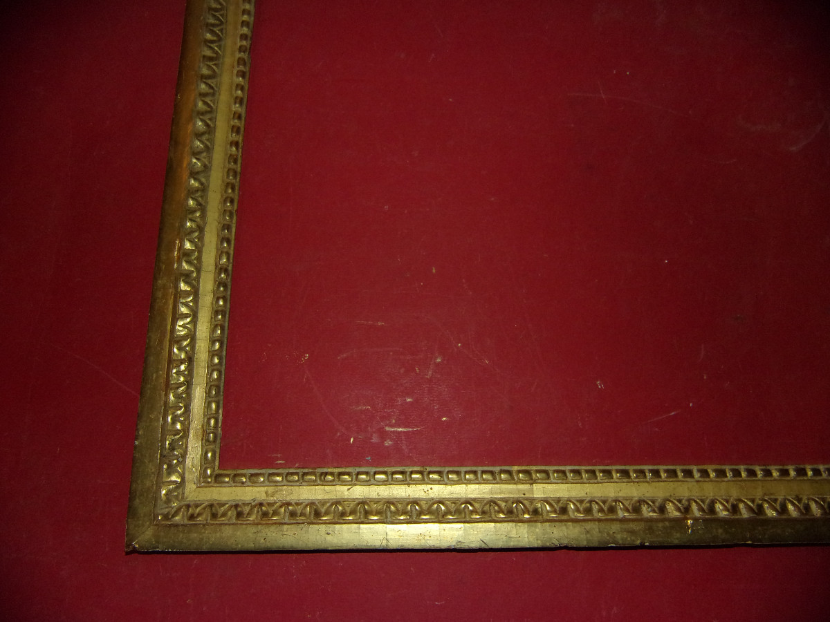Cadre époque 18 ème, Louis XVI, en bois doré.-photo-1