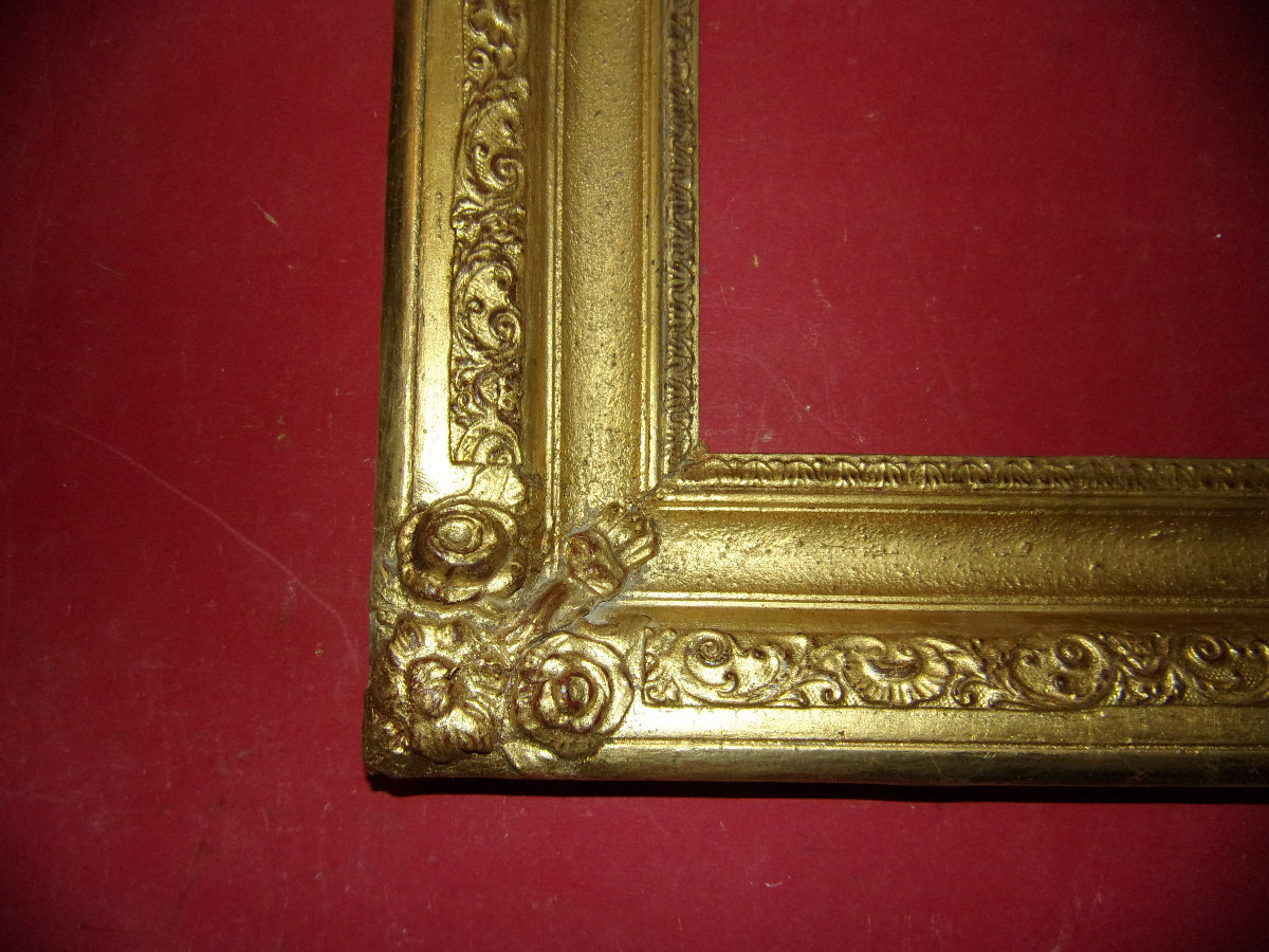 Cadre époque 19ème, en bois doré.-photo-1