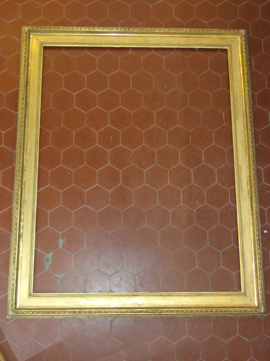 Grand Cadre époque 19ème, en bois doré.